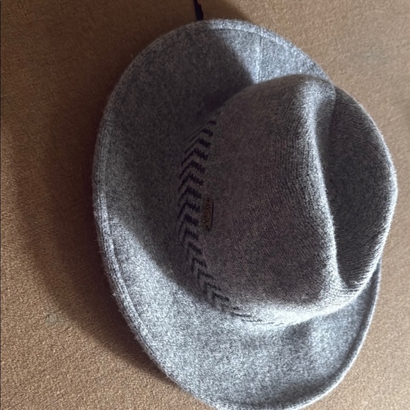 Adora Chevron Design Hat - Picture 3 of 6